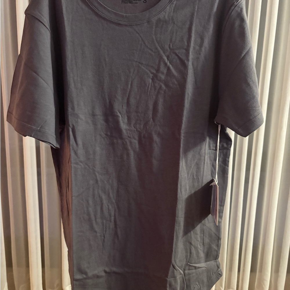 Organic Standards Men's Gray Short Sleeve Tee - Picture 2 of 4